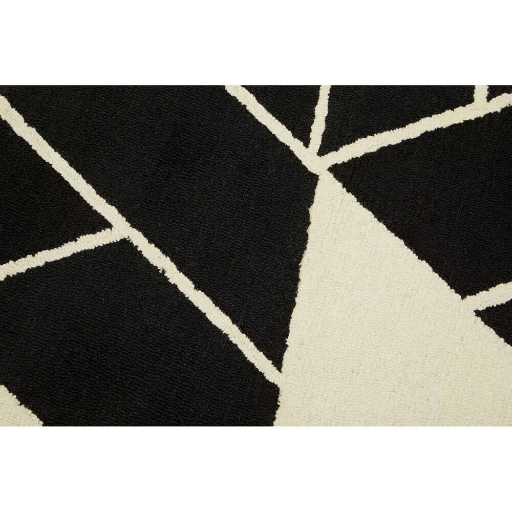 Pattern Rug - Black And White