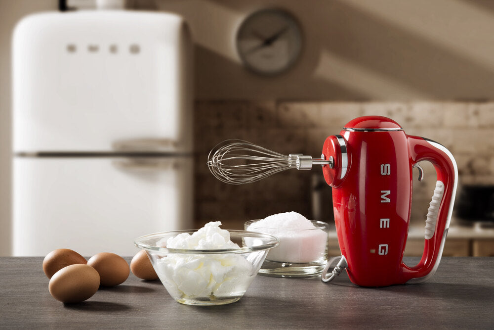 Smeg 50s Style Hand Mixer - Red
