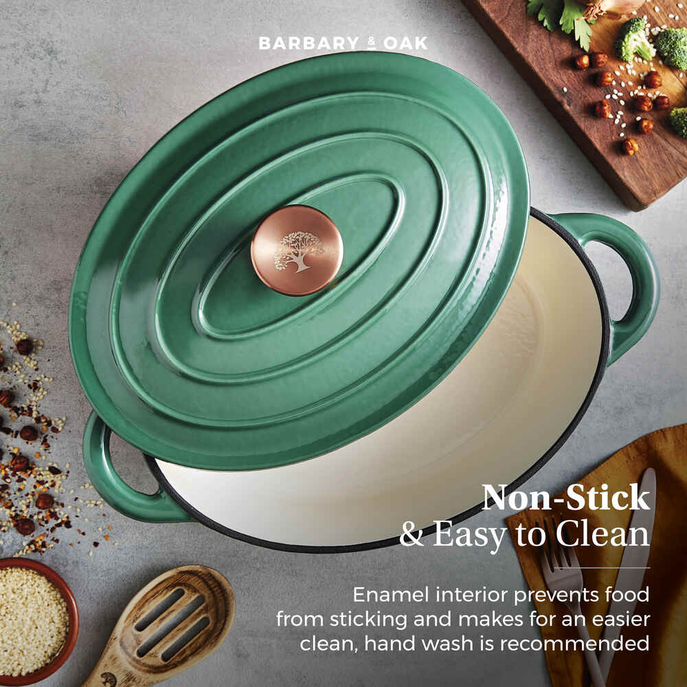 Barbary & Oak Foundry Oval 29cm Cast Iron Casserole Pot - Green