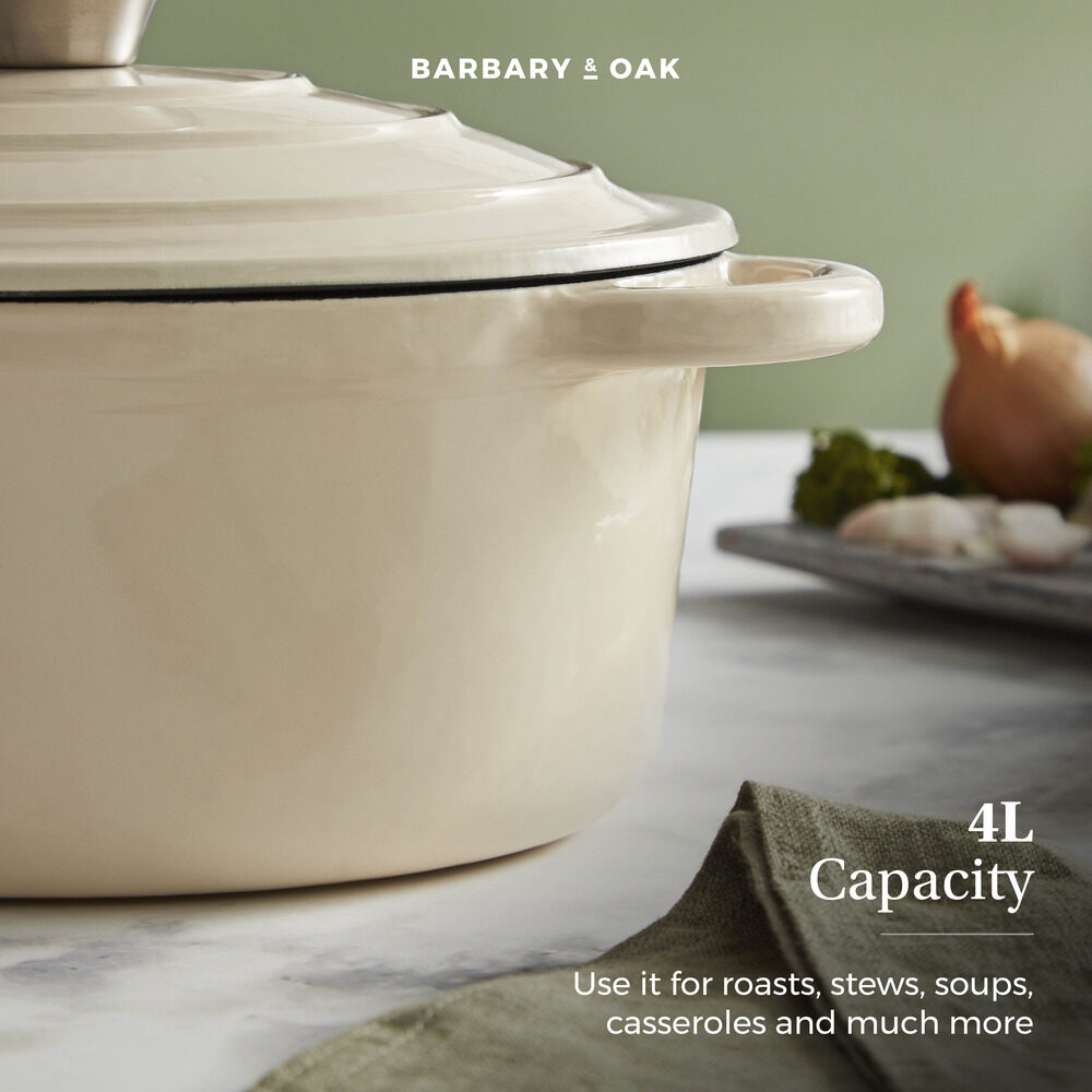 Barbary Oak Foundry 24cm Cast Iron Casserole Pot - Cream