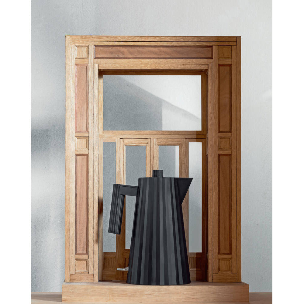 Alessi Plisse Kettle - Black