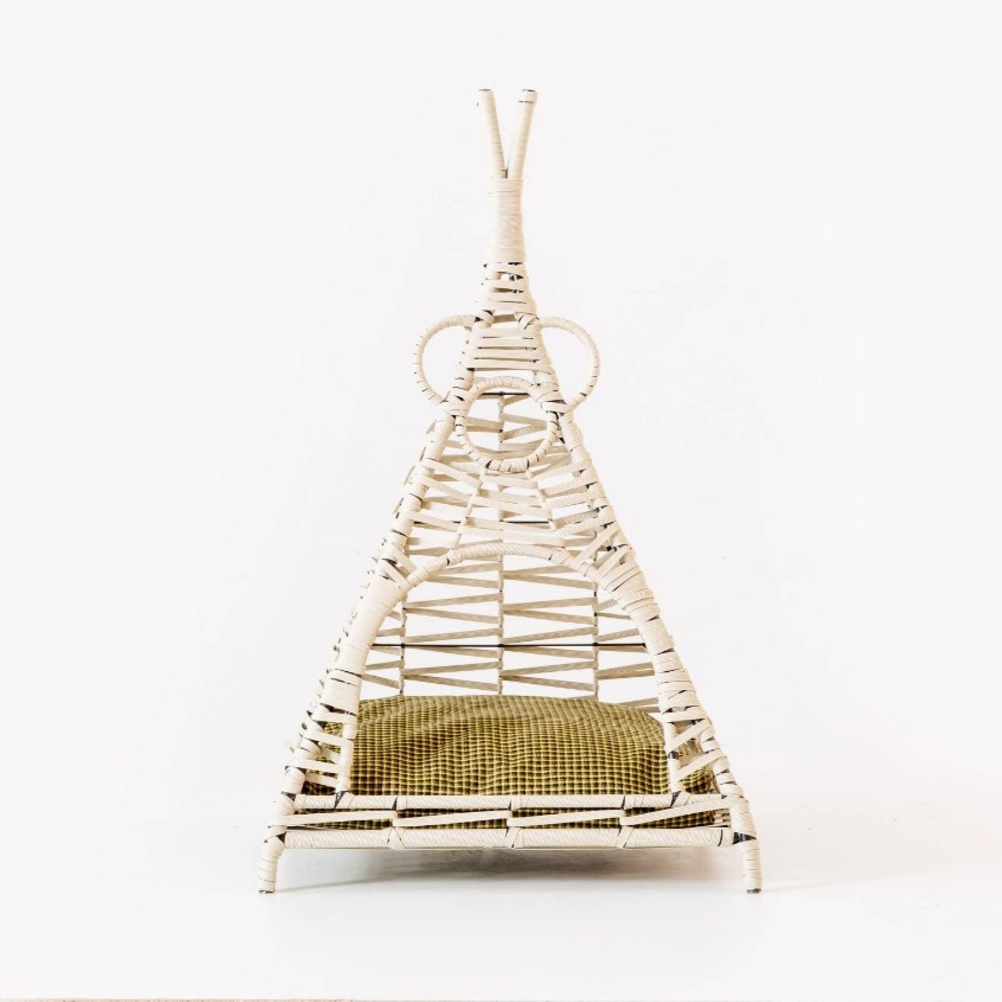 Rattan Tent Shape Pet House